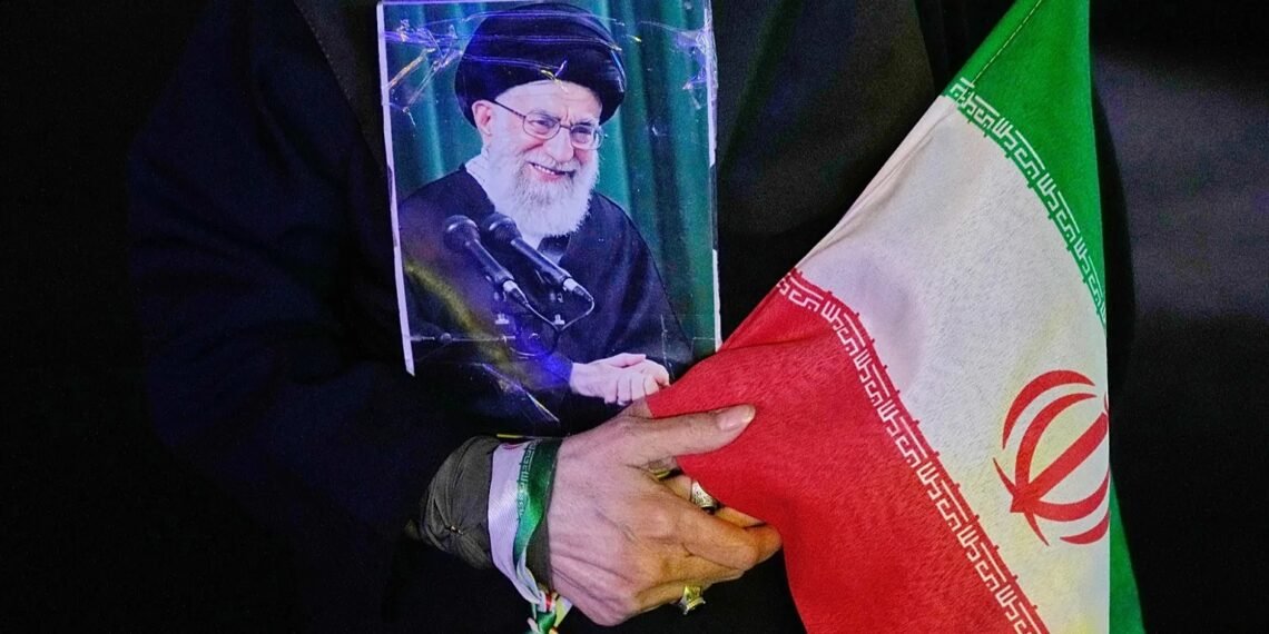 دوحه‌ده ایران و امریکا مذاکره‌سی؛ تامانلر مذاکره‌لرنی علی خامنه‌ای دفن مراسمی‌دن سونگ داوم اېته‌دی