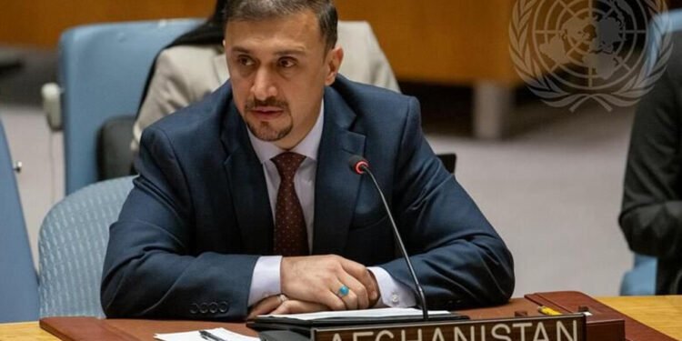 فایق بیرلشگن ملتلر تشکیلاتیدن نورستانده‌گی سېل قربانلریگه کۉپراق یاردم سۉردی