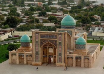 تاشکینتده‌گی براق خان مدرسه‌سی