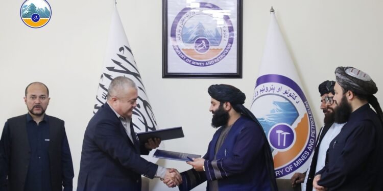 طالباننینگ کانلر وزیرلیگی اۉزبېکستانلیک شرکت بیلن کېلیشوو امضالنگنیدن خبر بېردی