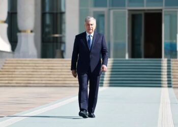 اۉزبېکستان جمهور باشلیغی قیرغیستانگه یۉل آلدی