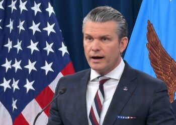 ایران و امریکا اوروشی؛ هگست: امریکا حاضرگچه اوروش‌ده ۳۷ میلیارد دالردن آرتیق خرجت کوترگن