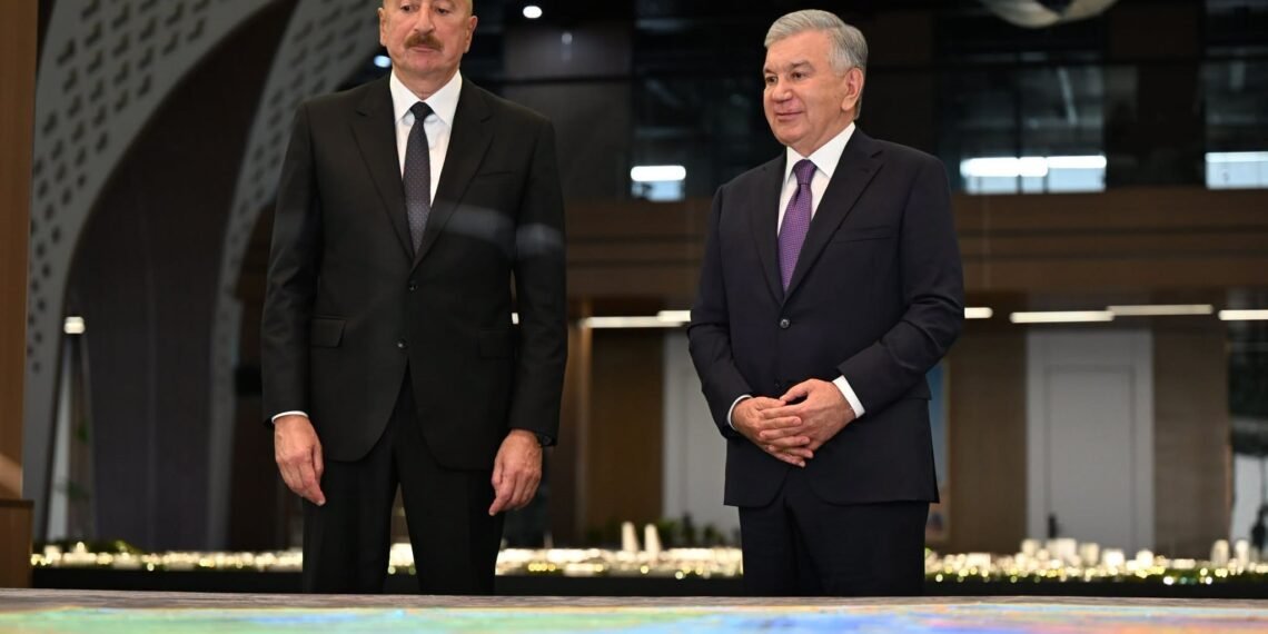 اۉزبېکستان و آذربایجان نظامی گنجوی و علیشیر نوایی ادبی میراثیگه بغیشلنگن فلم توزه‌ته‌دی