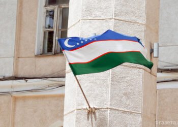 اۉزبېک تیلی اوچون اونملی حرکت؛ اۉزبېکستان مجلسی ۷ ته سۉزنی سوچّه اۉزبېکچه‌سینی تصدیقله‌دی