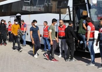 اۉتگن یېتّی آی آقیمیده ۲۲ مینگ افغانستان وطنداشی تورکیه‌ده اوشلنگن