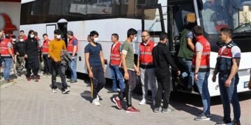 اۉتگن یېتّی آی آقیمیده ۲۲ مینگ افغانستان وطنداشی تورکیهده اوشلنگن