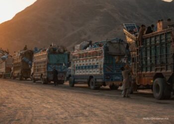 اوچا: افغانستان‌ده 2،7 میلیوندن آرتیق قَیتگن مهاجر انسان‌پرورلیک یاردمگه محتاج