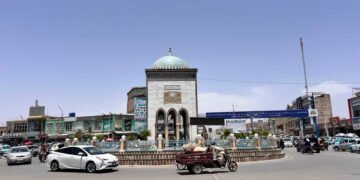 قند‌هارده ایکّی ییگیت زهر ایچیب بیری جان بېردی و بیری قوتقریلدی