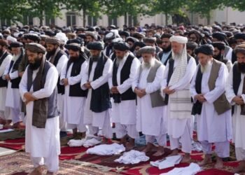 طالبلر اماملردن حاکمیتگه قَیتیش حقیده گپیریشنی طلب قیلدی