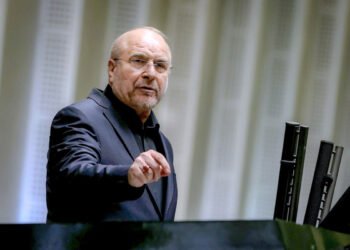 ایران رسمیسی هرمز بۉغازی یاپیق قالیشی دوام اېتیشیدن خبر بېردی