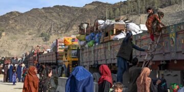 ایران و پاکستان ۱۰۰۰ دن آرتیق افغانستان‌لیک چیقریلدی