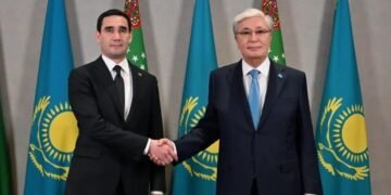 توقایف تورکمنستان مستقللیگی نینگ ۳۵ ییللگی بیلن تبریکله‌دی
