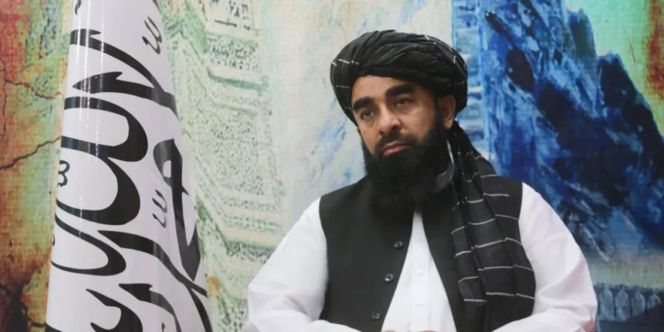 ذبیح‌الله مجاهد: افغانستان اۉزی اوروش قربانی‌ اېدی