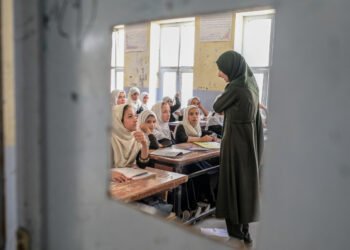 یونیسف افغانستانده ۲.۶ میلیون‎‌دن آرتیق قیز اۉقیش‌دن محروم اېکنینی اعلام قیلدی