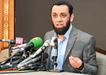 پاکستان اخبارات وزیری: افغانستان ده ۲۰ مینگ‌دن آرتیق ترورچی بار