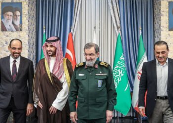 ترتیبسیزلیکلر‌نینگ کېنگه‌ییشی؛ مکه بیتیمی آغیر سیناولر و تنلاولر اۉرته‌سیده