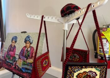 اۉزبېک تیلی بیره‌می؛ طنطنه‌لی احتفاللرنی رېجه‌لشتیریش دوام اېتماقده